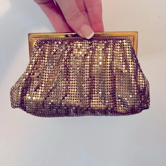 Vintage 1940’s Whiting & Davis Gold Mesh Crystal Clasp Clutch Coin Purse